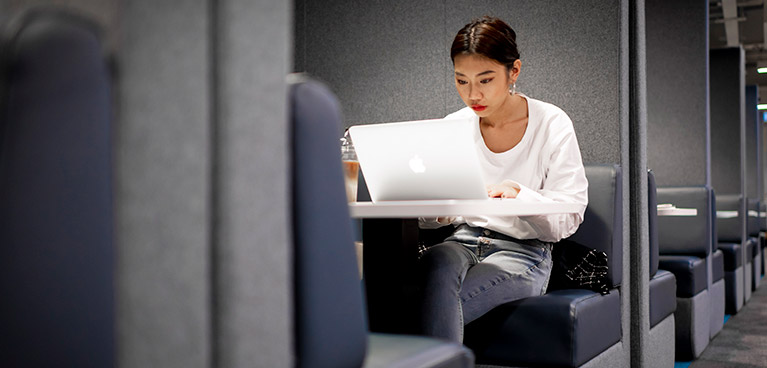 female using a mac